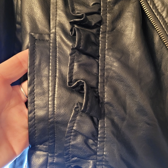 Faux leather jacket - Picture 2 of 5